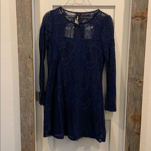 Women’s small long sleeve dress